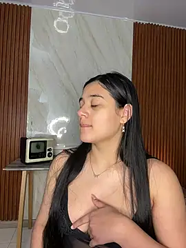 Snapshot of floriamANDjazmin chatting on July 2, 2026, 2:44 am floriamANDjazmin online show from July 2, 2026, 2:44 am