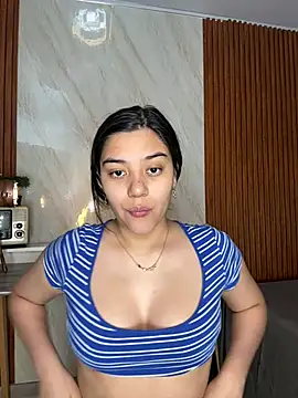Snapshot of floriamANDjazmin chatting on July 14, 2026, 3:00 am floriamANDjazmin online show from July 14, 2026, 3:00 am