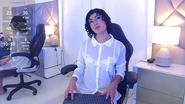 Snapshot of LeeThompson_ chatting on January 11, 2025, 11:56 am LeeThompson online show from January 11, 2025, 11:56 am