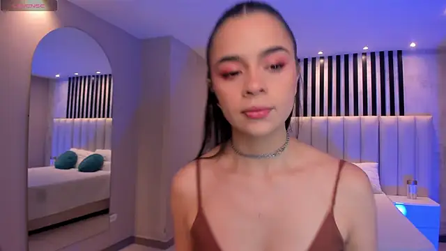 AlanaCraft online show from February 6, 2026, 12:04 am