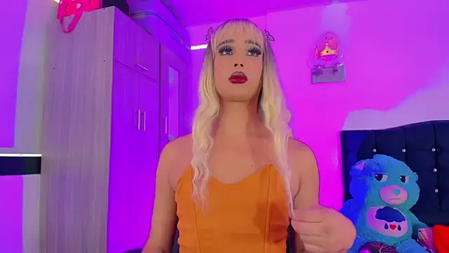 Hellen moons   online show from January 12, 2026, 7:08 pm