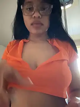 Snapshot of afavoredangel chatting on February 11, 2026, 4:23 pm afavoredangel online show from February 11, 2026, 4:23 pm