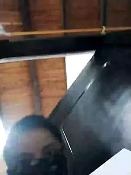 lisseth online show from December 2, 2024, 8:11 pm