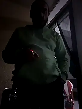 Cem-aus-Nrw-Krefeld online show from December 17, 2024, 5:36 pm