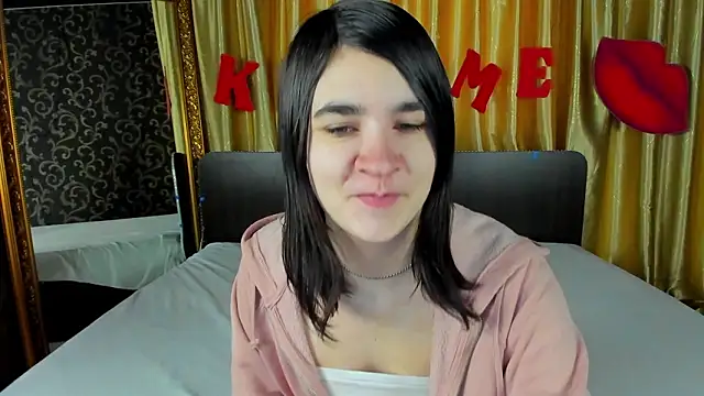  Polly Love  online show from February 22, 2026, 7:19 am