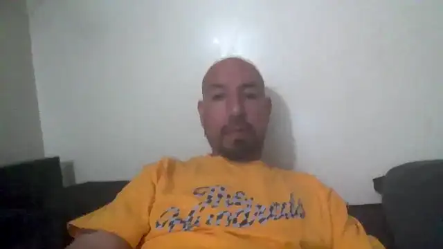 Snapshot of nakedtony81 chatting on April 4, 2026, 9:07 am nakedtony81 online show from April 4, 2026, 9:07 am