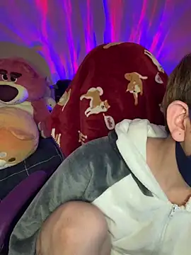 Snapshot of KEI_96 chatting on December 17, 2024, 2:11 pm KEI 96 online show from December 17, 2024, 2:11 pm