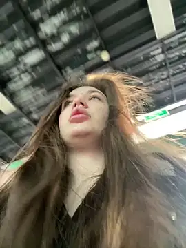 Holly Molii online show from December 28, 2024, 5:33 am