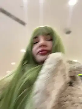 Holly Molii online show from January 9, 2025, 5:23 am