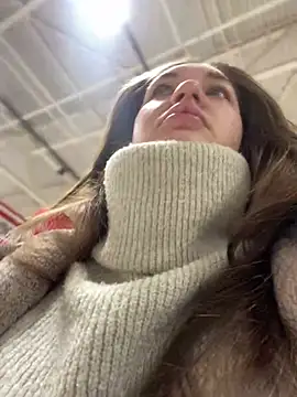 Holly Molii online show from January 19, 2025, 5:15 am