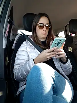 Snapshot of Alexvit2616 chatting on October 27, 2025, 8:29 am Alexvit2616 online show from October 27, 2025, 8:29 am