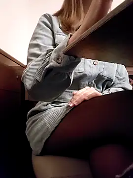 Snapshot of Alexvit2616 chatting on November 15, 2025, 8:44 am Alexvit2616 online show from November 15, 2025, 8:44 am