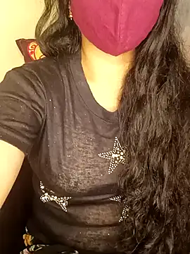 Snapshot of yourtamilcouple chatting on January 7, 2025, 5:53 pm yourtamilcouple online show from January 7, 2025, 5:53 pm