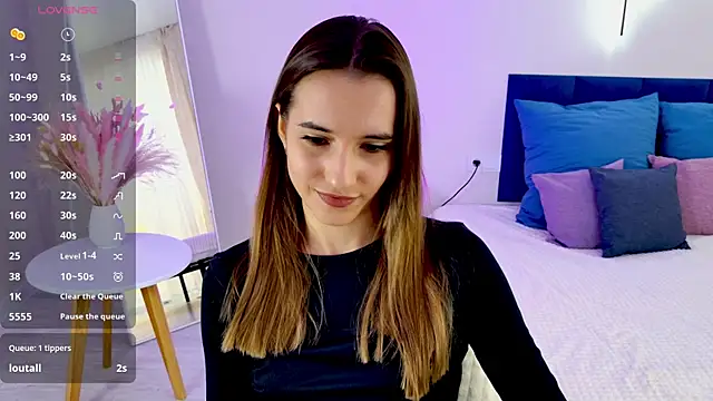 Alice Weiss online show from March 4, 2025, 8:24 am