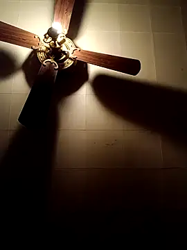 Snapshot of RobStrokes215 chatting on December 18, 2024, 7:26 am RobStrokes215 online show from December 18, 2024, 7:26 am