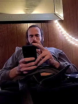 Snapshot of RobStrokes215 chatting on February 13, 2025, 7:31 pm RobStrokes215 online show from February 13, 2025, 7:31 pm