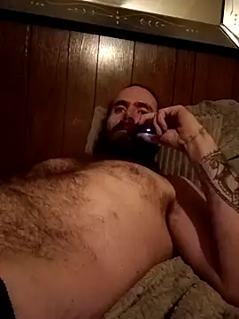 Snapshot of RobStrokes215 chatting on February 16, 2025, 11:26 pm RobStrokes215 online show from February 16, 2025, 11:26 pm