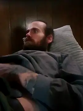 Snapshot of RobStrokes215 chatting on February 17, 2025, 9:52 pm RobStrokes215 online show from February 17, 2025, 9:52 pm