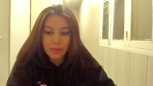 Snapshot of LunaXmii chatting on September 20, 2025, 10:55 pm LunaXmii online show from September 20, 2025, 10:55 pm