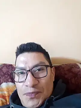 Snapshot of gioarcangel chatting on January 21, 2025, 1:29 am gioarcangel online show from January 21, 2025, 1:29 am