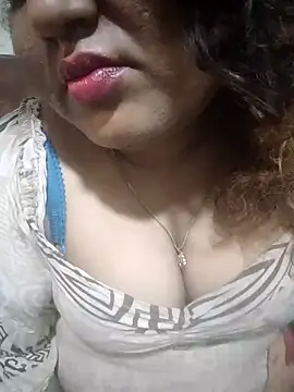 Snapshot of Aranyagril chatting on October 12, 2025, 9:19 am Aranyagril online show from October 12, 2025, 9:19 am