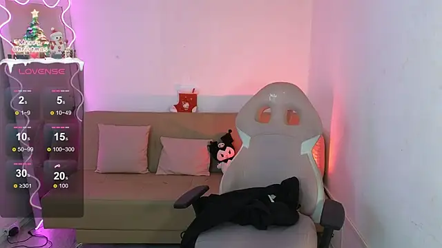 hina tay online show from December 15, 2024, 4:26 pm