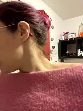 MagdalenaMedusa online show from November 18, 2025, 7:46 am