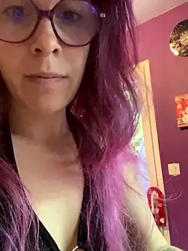 MagdalenaMedusa online show from December 2, 2025, 7:47 am