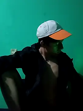 Snapshot of Alex30ct chatting on March 18, 2026, 12:14 am Alex30ct online show from March 18, 2026, 12:14 am