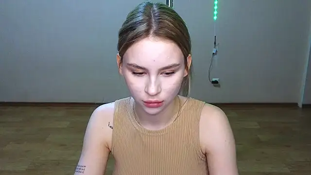 doll barbieee online show from March 13, 2025, 6:56 pm