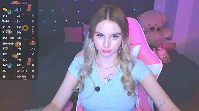 Snapshot of doll_barbieee chatting on April 20, 2026, 12:52 pm doll barbieee online show from April 20, 2026, 12:52 pm