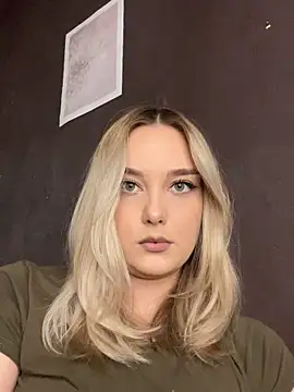 Snapshot of Alisa_Rise chatting on October 11, 2025, 2:37 pm Alisa Rise online show from October 11, 2025, 2:37 pm