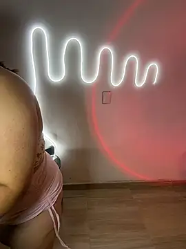 alexxaa96 online show from March 2, 2026, 3:09 am