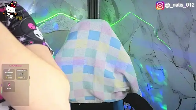 Snapshot of merloth_sub chatting on October 28, 2025, 3:21 am merloth sub online show from October 28, 2025, 3:21 am