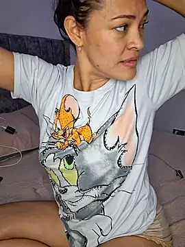 Sara P10 online show from March 15, 2025, 8:04 am