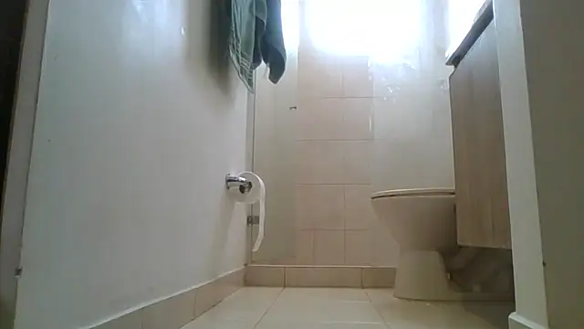 Liloo8923 online show from January 13, 2025, 3:26 pm