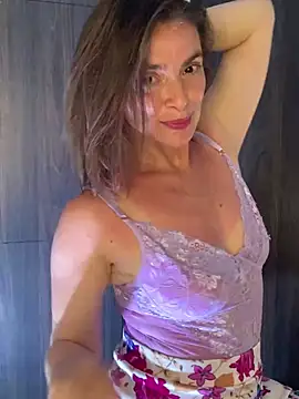 Liloo8923 online show from March 18, 2026, 1:20 am