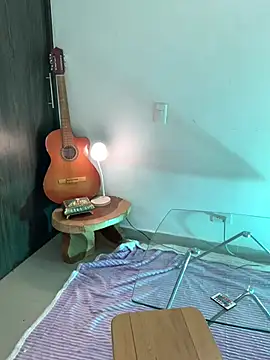 Liloo8923 online show from April 6, 2026, 2:09 am