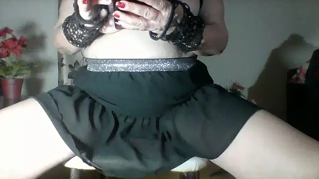 Ely Elenita online show from May 22, 2026, 1:24 am