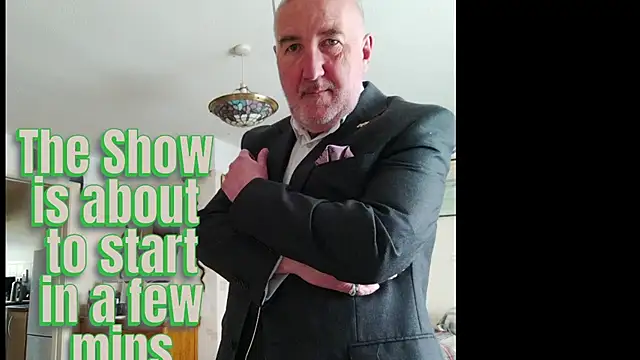 Snapshot of Adamdaddybear chatting on July 2, 2026, 7:25 am Adamdaddybear online show from July 2, 2026, 7:25 am