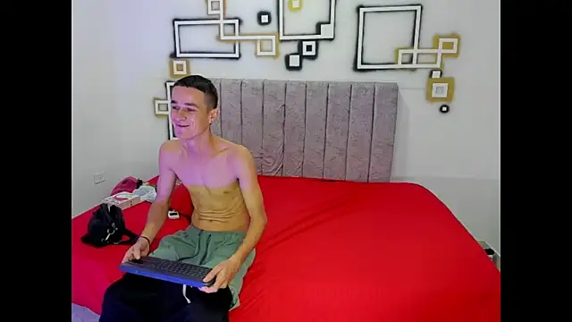 Snapshot of dirty_couple22 chatting on January 16, 2026, 1:59 pm dirty couple22 online show from January 16, 2026, 1:59 pm