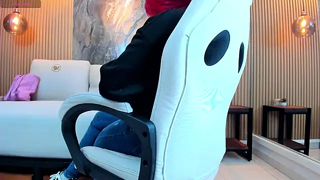 Snapshot of ella_harper chatting on November 22, 2025, 2:43 am ella harper online show from November 22, 2025, 2:43 am