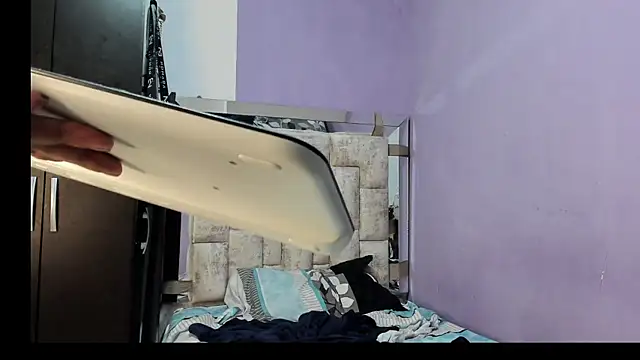 ReisheII Andersom online show from January 17, 2025, 9:39 pm