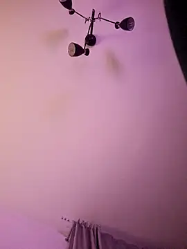 Snapshot of mikhael9999 chatting on October 1, 2025, 11:00 pm mikhael9999 online show from October 1, 2025, 11:00 pm