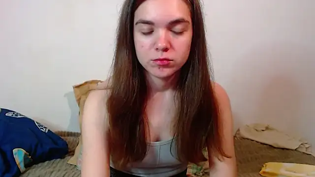 SallyMkn online show from October 27, 2025, 1:48 pm