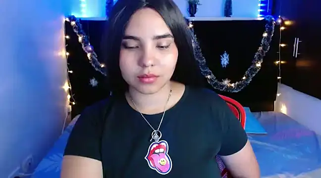 Miapeyton online show from December 5, 2024, 2:11 pm