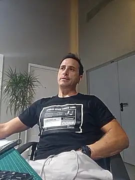 Lucas   81 online show from November 13, 2025, 7:24 pm