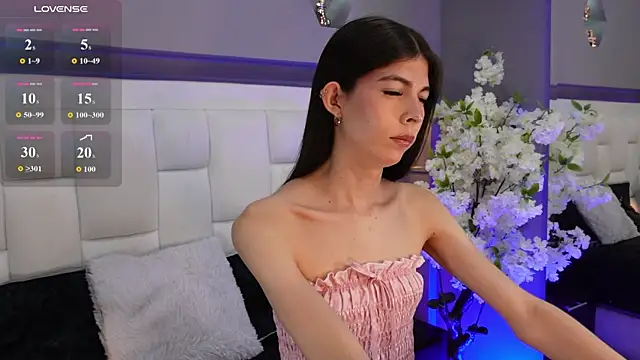 CuteAri online show from November 14, 2025, 8:29 pm