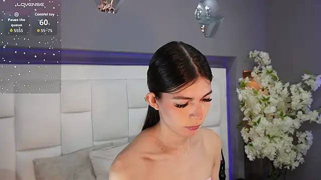 CuteAri online show from January 6, 2026, 8:45 pm