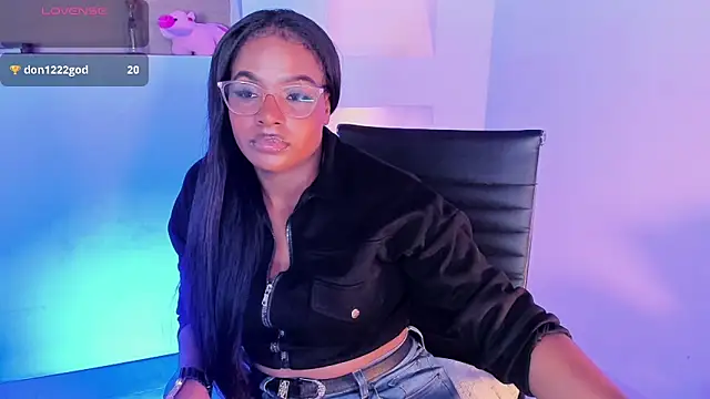 Snapshot of IvyBliss8 chatting on January 28, 2025, 6:07 pm IvyBliss8 online show from January 28, 2025, 6:07 pm